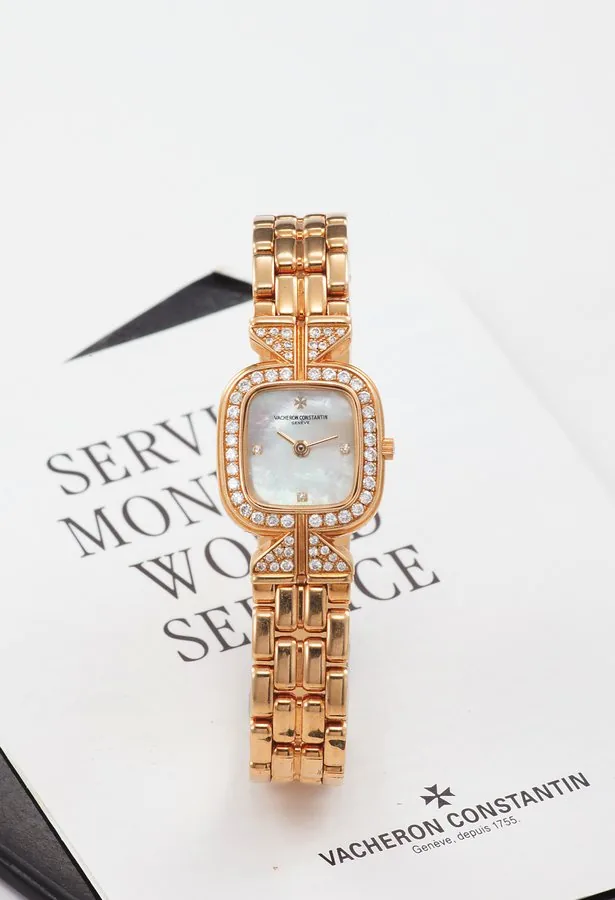 VACHERON & CONSTANTIN REF. 27540 DIAMOND AND YELLOW GOLD Vacheron Constantin, Genève, No. 768830, case No. 604218, Ref. 27540/PB. Made circa 1990. Fine and elegant, square, 18K yellow gold and diamond lady's quartz wristwatch with an 18K yellow gold integral bracelet with concealed deployant clasp. Accompanied by the guarantee and paper.