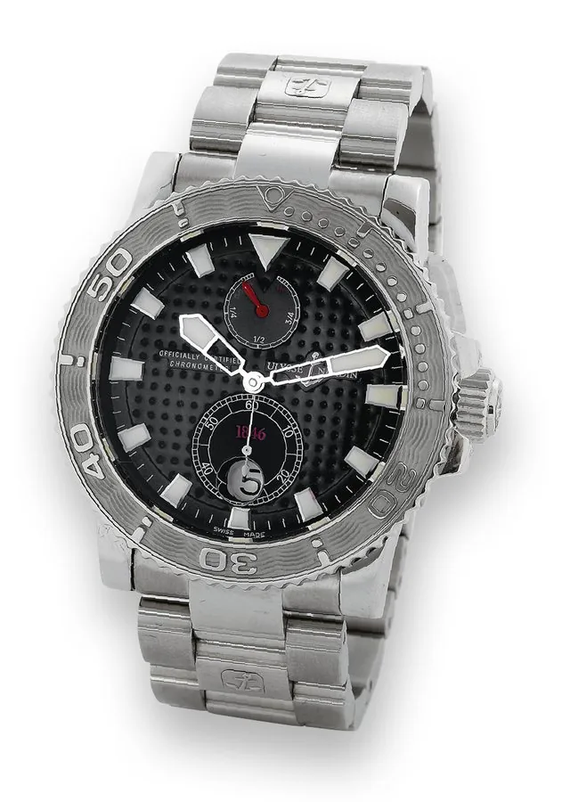 Ulysse Nardin Le Locle, Suisse, "Marine Diver Chronometer," Officially Certified, case No. 0399, Ref. 263-33. Made in 2004. Fine, self-winding, water-resistant, stainless steel diving wristwatch with date and a stainless steel Ulysse Nardin link bracelet with deployant clasp. Accompanied by a fitted box, Chronometer Certificate and Ulysse Nardin certificate. To be sold without reserve