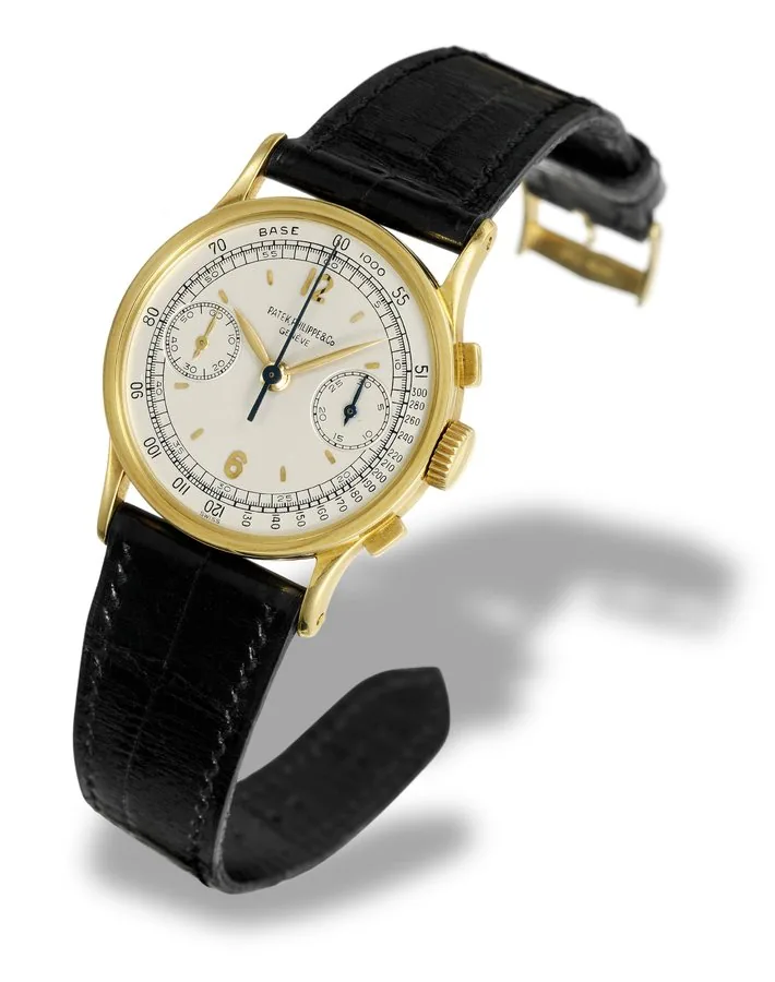 Patek Philipp e Yellow Calatrava Ref. 533 Patek Philippe, Genève, movement No. 868478, case No. 672199, Ref. 533. Made in 1952, sold on December 22nd, 1953. Very fine and rare, 18K yellow gold wristwatch with square button chronograph, 30-minute register, tachometer and an 18K yellow gold Patek Philippe buckle. Accompanied by an Extract from the Archives.
