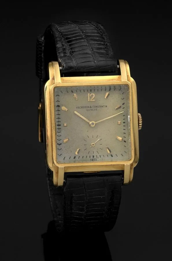 VACHERON & CONSTANTIN YELLOW GOLD Vacheron & Constantin, Geneve, movement No. 479252, case No. 313111. Made in the 1950s. Very fine and rare, square, 18K yellow gold wristwatch.
