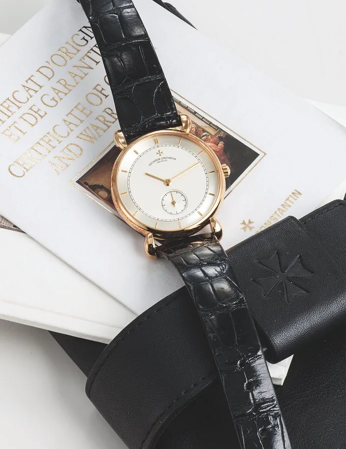 Vacheron Constantin Ref. 92084 Renaissance Yellow Gold Vacheron Constantin, Genève, 'Renaissance', No. 775118, case No. 647560, Ref. 92084. Sold on 11th, September 2002. Fine and elegant, 18K yellow gold wristwatch with an 18K yellow gold Vacheron Constantin buckle. Accompanied by a box, guarantee, booklet and hang tag.