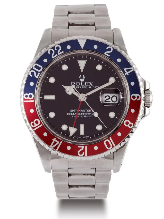 ROLEX REF. 16710 "GMT MASTER II PEPSI" STEEL Fine stainless steel self-winding wristwatch with two time zone, black dial and date. Montre-bracelet de en acier. Boîtier rond. Couronne et fond vissés. Lunette Pepsi tournante graduée sur 24 h. Cadran noir avec dateur à 3 heures. Aiguille flèche pour le second fuseau horaire. Mouvement automatique certifié chronomètre.
