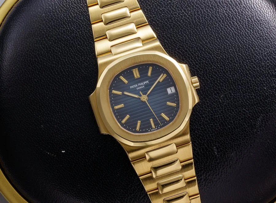 PATEK PHILIPPE REF. 3800, NAUTILUS, 18K YELLOW GOLD