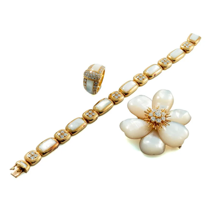 Van Cleef Arpels Rose De Noel