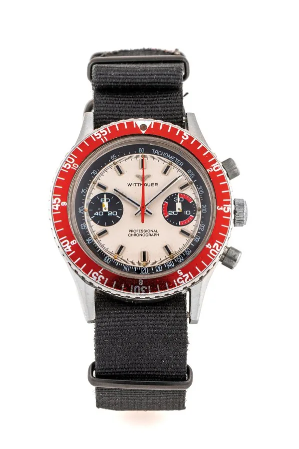 WITTNAUER, PROFESSIONAL CHRONOGRAPH
