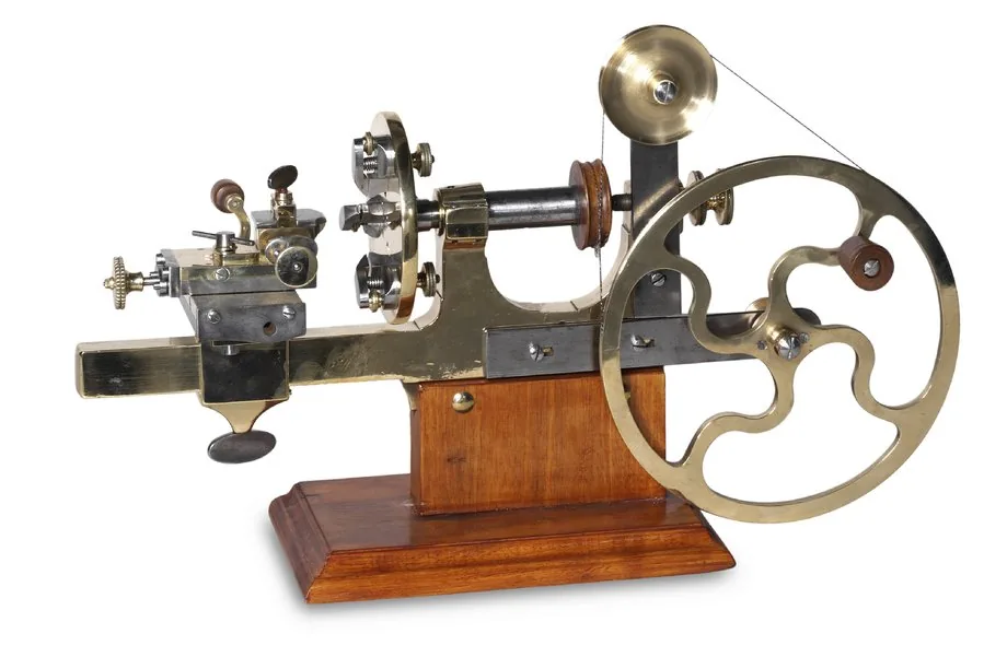 Faceplate Engine Swiss or French. Made in the late 19th century. Fine, brass and steel faceplate engine. To be sold without reserve
