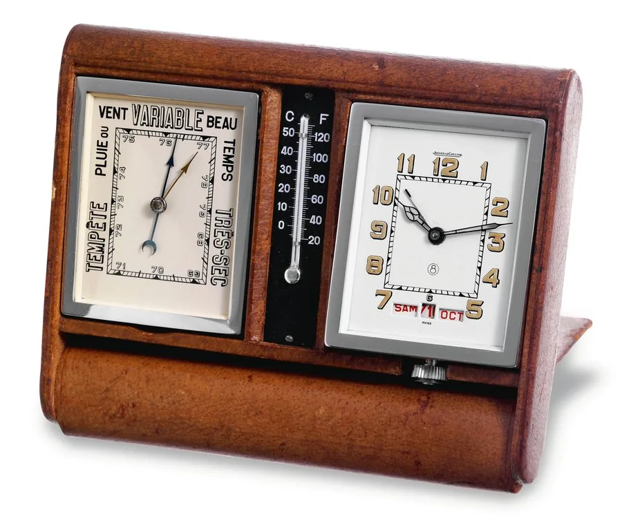Desk Compendium Jaeger LeCoultre, Suisse, No. 071680, Patent No. 365.884. Made circa 1930. Very fine and rare, chrome and leather desk compendium with 8-day clock, triple date calendar, alarm, thermometer and barometer.