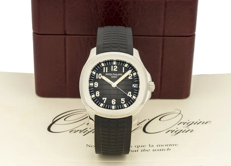 PATEK PHILIPPE AQUANAUT REF. 5165 STEEL An extremely fine self-winding stainless steel wristwatch with date.