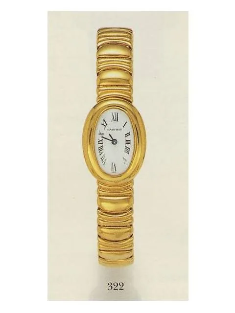 Cartier "Baignoire", Ref. 1960. Produced in the 1990's.Very fine, oval curved, water-resistant, 18K yellow gold lady's quartz wristwatch with an 18K yellow gold Cartier link bracelet and pink gold deployant clasp.