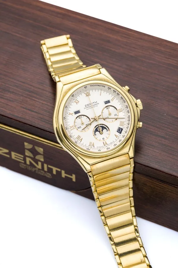 ZENITH, EL PRIMERO CHRONOGRAPH A fine and limited, self-winding, 18k yellow gold triple date chronograph with moonphase.