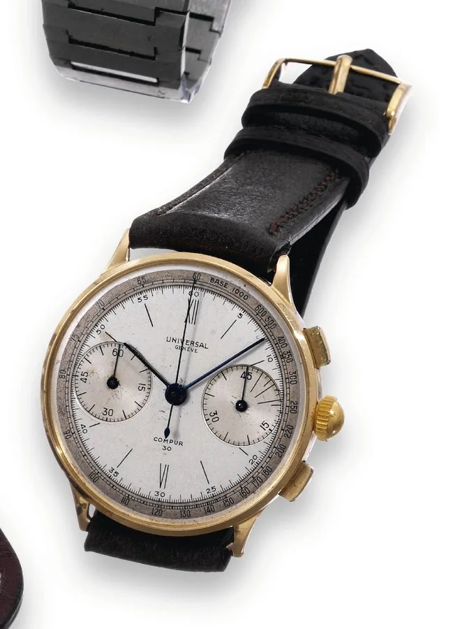 Yellow Gold Compur Universal, Genève, "Compur 30", movement No. 158967, case No. 805183, Ref. 12457. Made in the 1940s. Fine and rare, 18K yellow gold wristwatch with square button chronograph, register and tachometer. To be sold without reserve