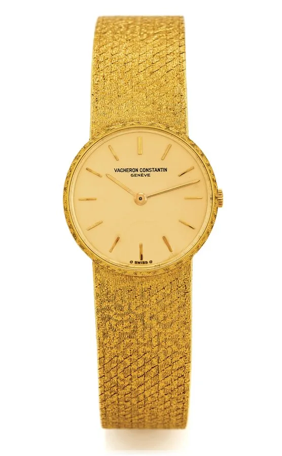 VACHERON CONSTANTIN LADY'S WRISTWATCH YELLOW GOLD Vacheron Constantin, Genève, movement No. 714706, case No. 546902, Ref. 13009. Made in the 1980s. Fine and elegant, 18K yellow gold wristwatch with an integral 18K yellow gold textured Vacheron Constantin bracelet.