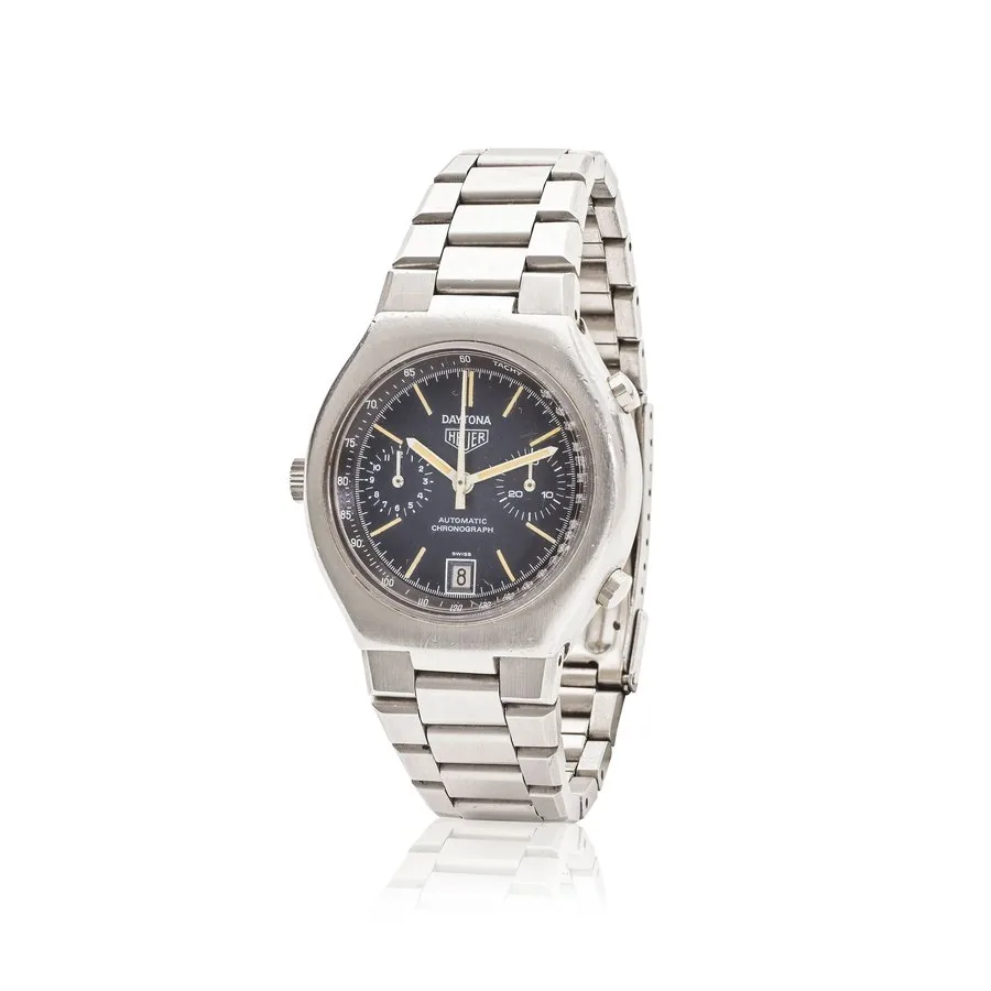 Heuer. A stainless steel automatic calendar chronograph bracelet watch Heuer. Chronographe bracelet en acier avec date mouvement automatique Daytona, Ref: 110 203 B, Circa 1975