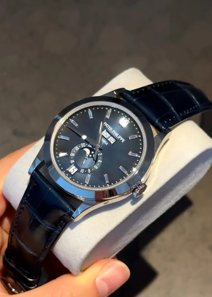 Patek Philippe Patek Philippe Annual Calendar 5396G‑017 White‑Gold 38.5 MM Blue Dial 2025