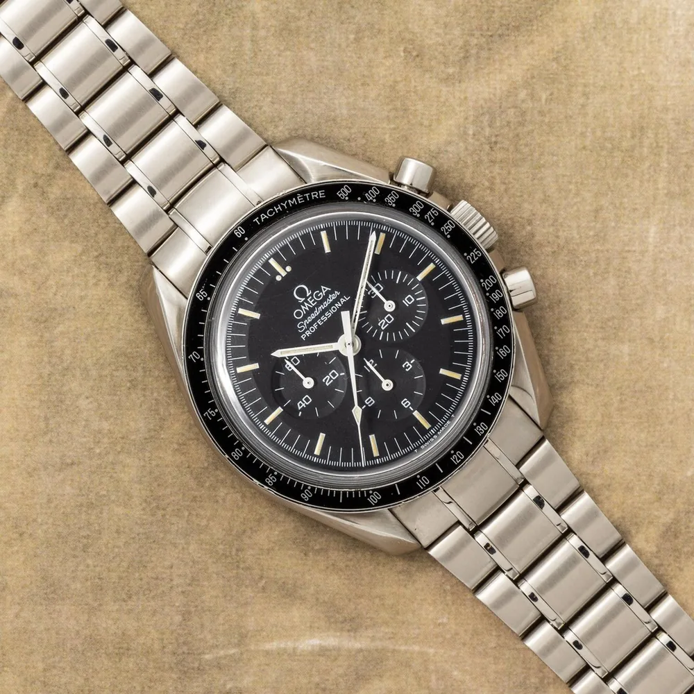 Pre-Owned Omega by Analog Shift 40960003