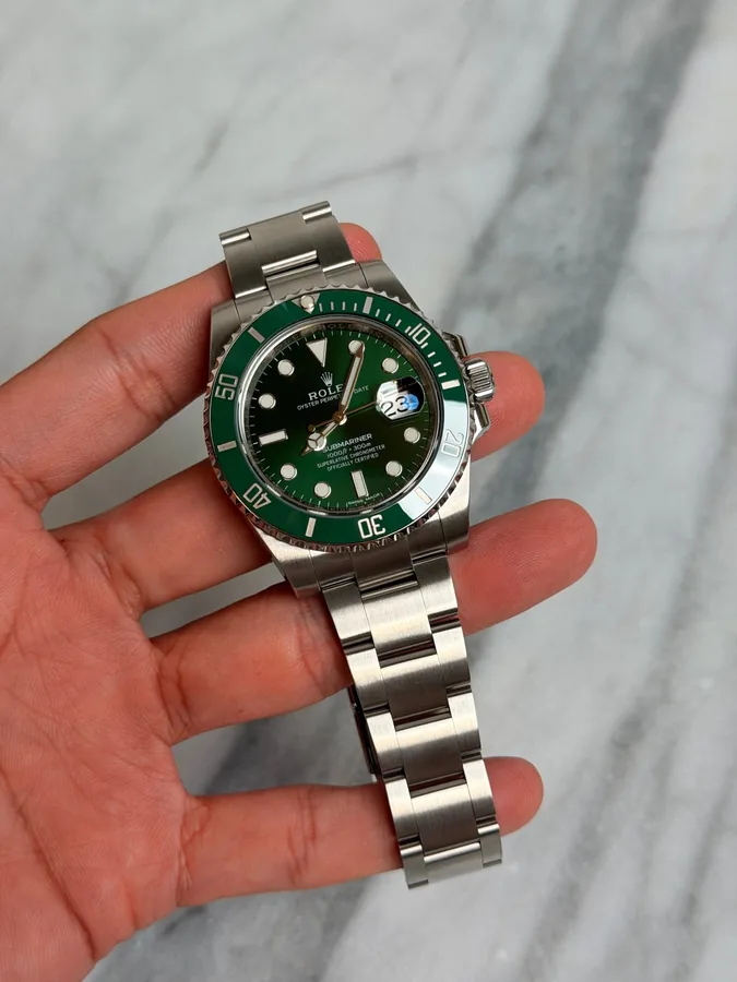 Rolex 2017 116610LV Hulk 14621