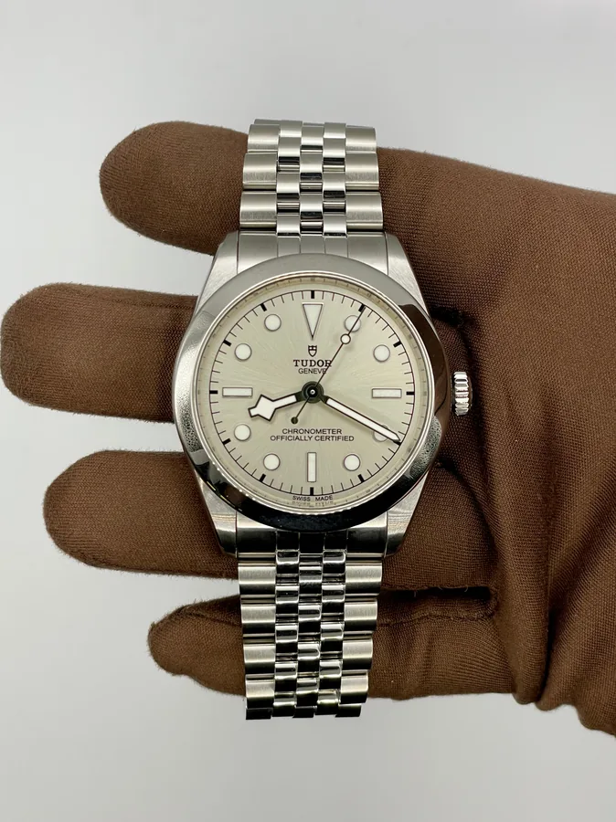 Tudor Unclassified 202073