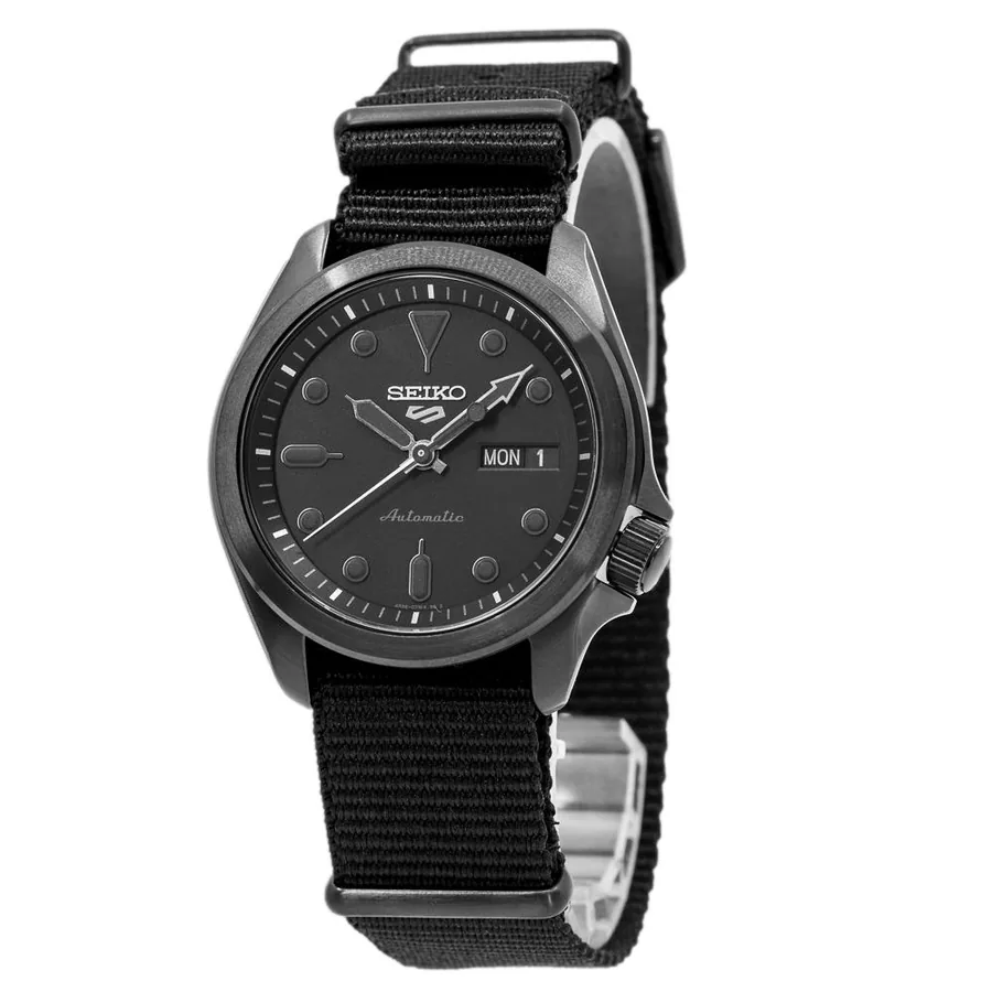 Seiko 5 Sports Solid Boy SRPE69K1