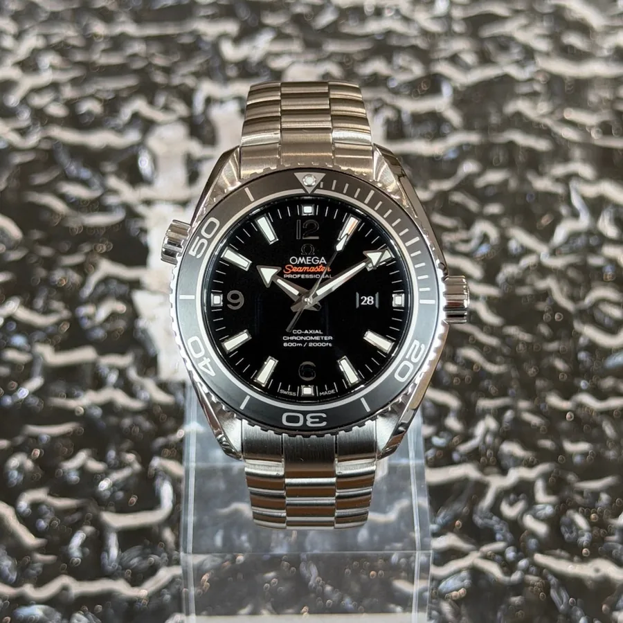 Omega Seamaster Planet Ocean 232.30.38.20.01.001