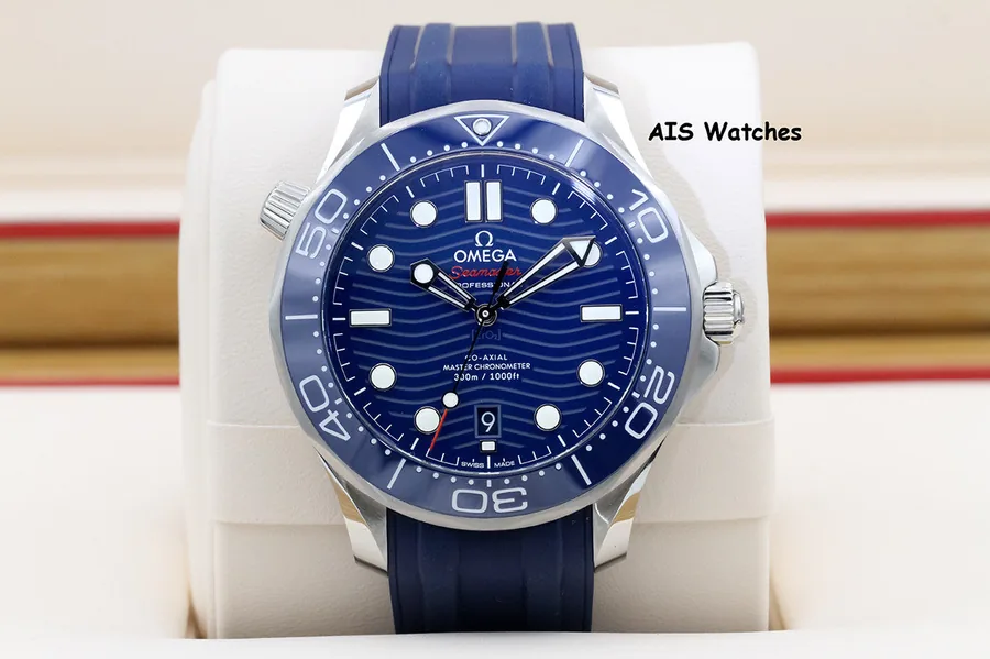 Omega BNIB Seamaster 300M 42MM 002209-UN-BL