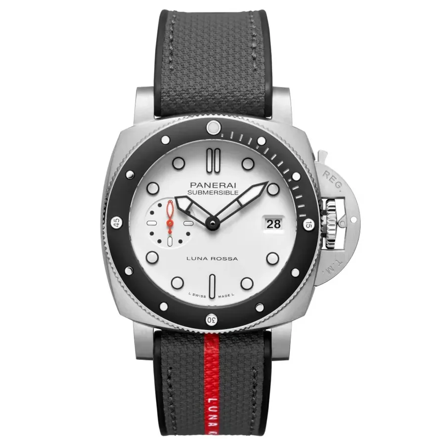 Panerai 42mm Submersible Luna Rossa 210000484215