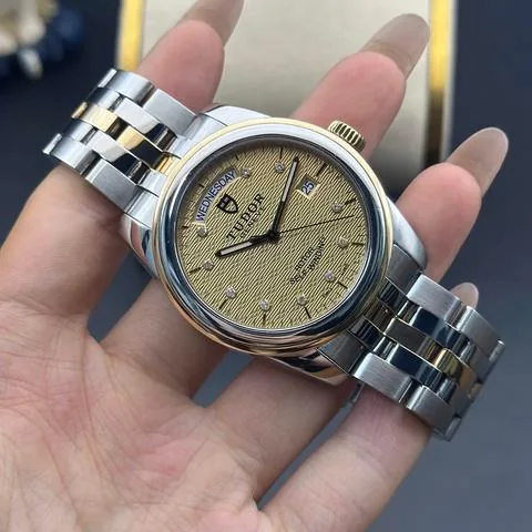 Tudor Glamour Date-Day 56003-0004