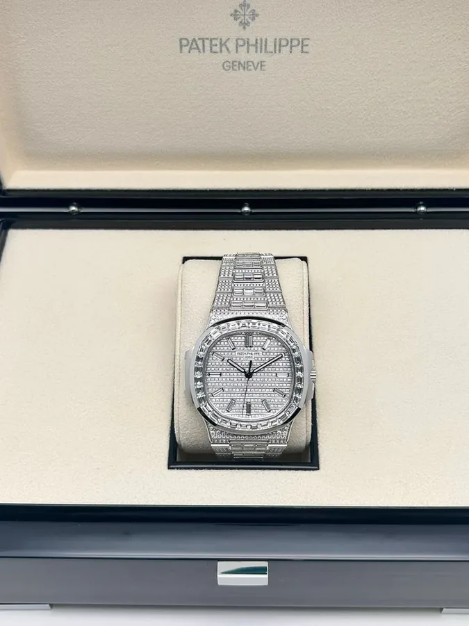 Patek Philippe Nautilus 5811/1460G-001