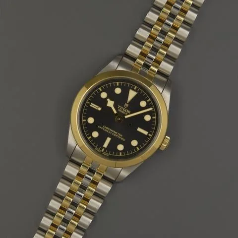 Tudor Black Bay 79643-0001
