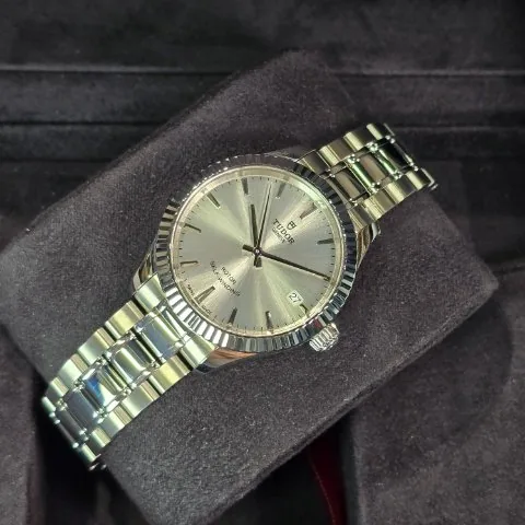 Tudor Style 12310-0001