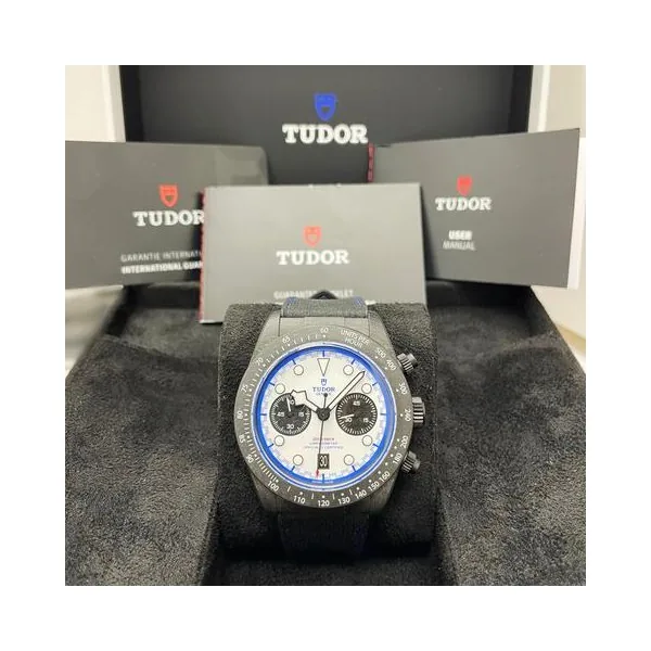 Tudor Black Bay Chrono"Carbon 25" Limited Edition – BOX & PAPERS – M79377KN-0001