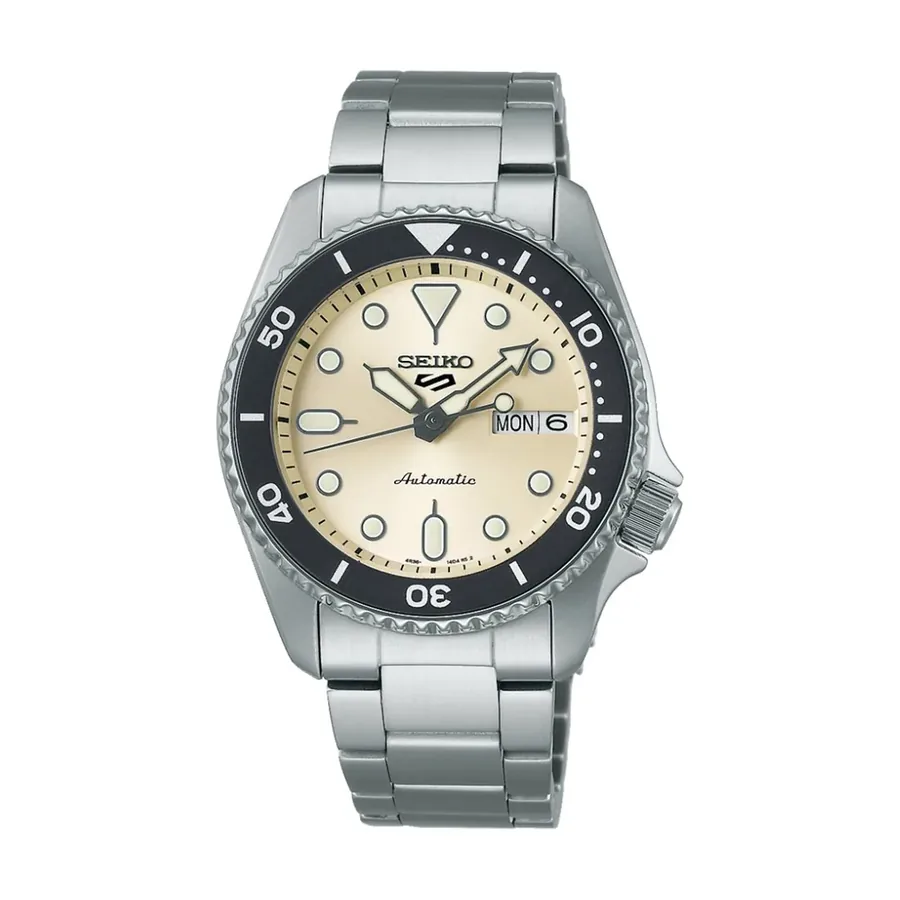 Seiko 5 Sports SKX Midi SRPK31K1