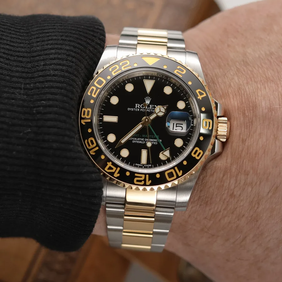 Rolex GMT Master II - 116713LN RS28