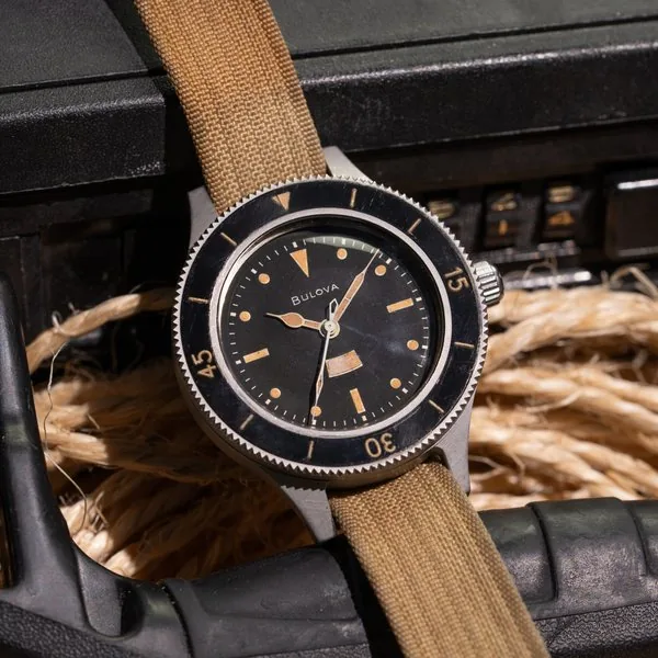 Bulova Submersible MIL-SHIPS-W-2181