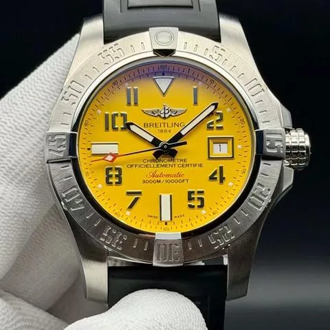 Breitling Avenger II Seawolf A17331101I1W1