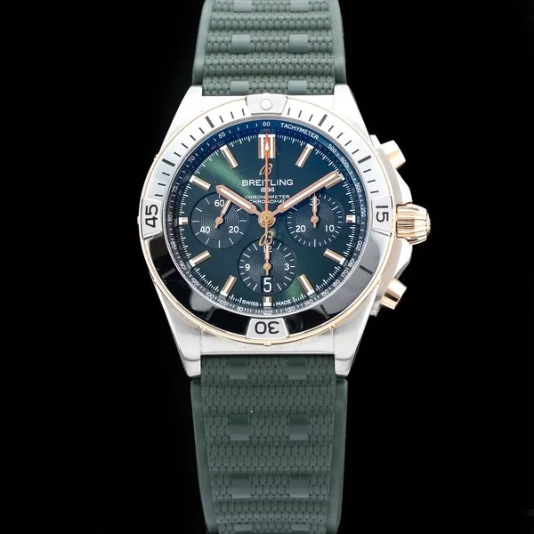 Breitling Chronomat B01 210009N33470