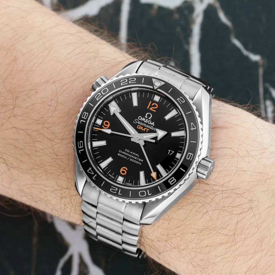 Omega Seamaster Planet Ocean 232.30.44.22.01.002