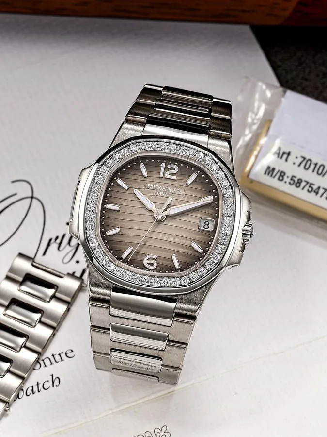 Patek Philippe Nautilus 7010/1G-012