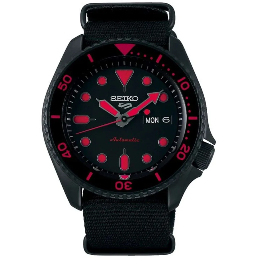 Seiko 5 Sports SRPD83K1