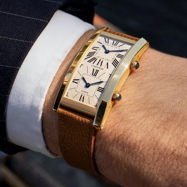 Cartier Tank Cintree Dual Time A106028