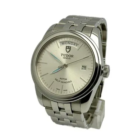 Tudor Glamour Date-Day 56000-0005