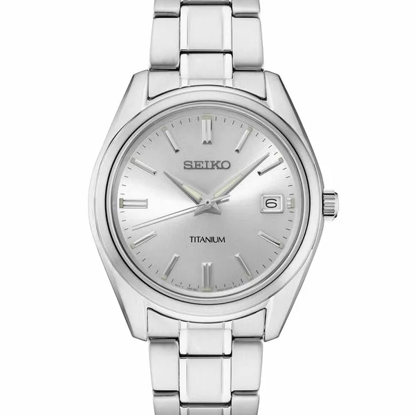 Seiko 40mm SUR369