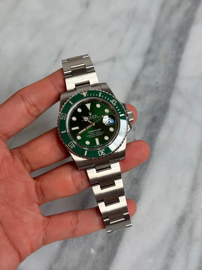 Rolex 2016 116610LV Hulk 14620
