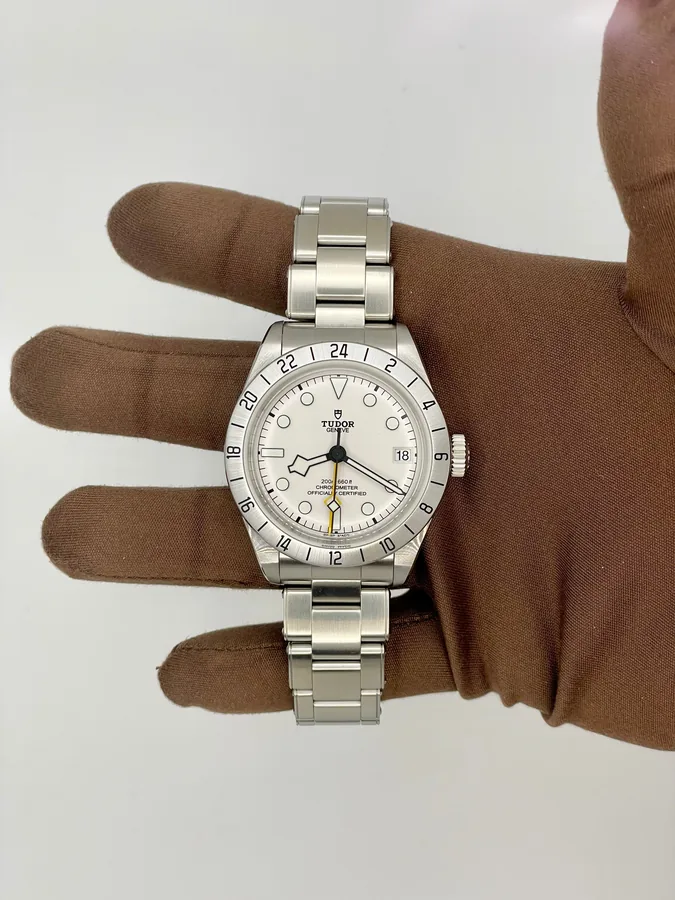 Tudor Unclassified 202071