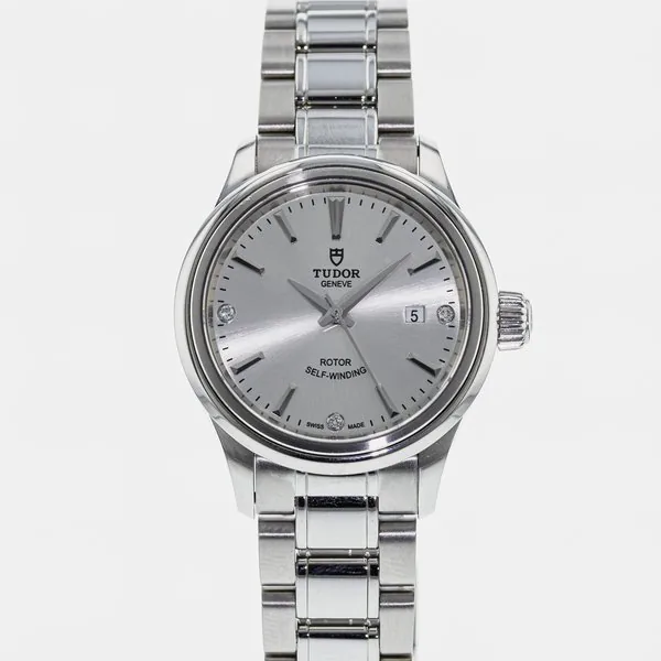 Tudor Style 12100