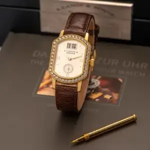 A. Lange & Söhne A. Lange & Söhne Arkade 801.021 25mm Yellow gold Cream