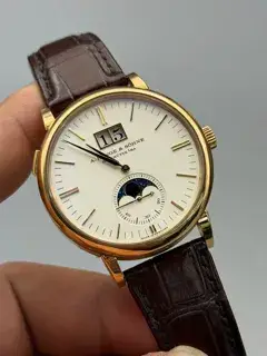 A. Lange & Söhne A. Lange & Söhne Saxonia 384.032 40mm Rose gold Silver, Price & Market Data