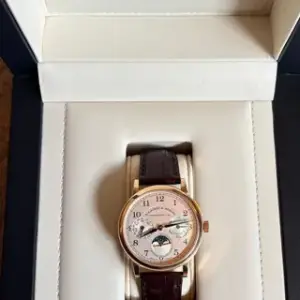 A. Lange & Söhne A. Lange & Söhne 1815 238.032 40mm Rose gold Silver