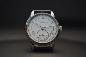 Akrivia Rexhep Rexhepi Chronomètre Contemporain