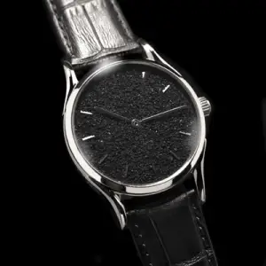 Angular Momentum Classic „Urushi“ Dress Watch