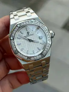Audemars Piguet Audemars Piguet Royal Oak Lady 67601ST 33mm Stainless steel White